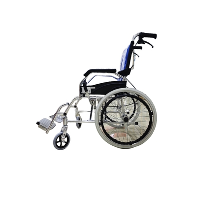 軽量 手動式 折りたたみ 車輪 車椅子 標準 車椅子 79*28*30cm